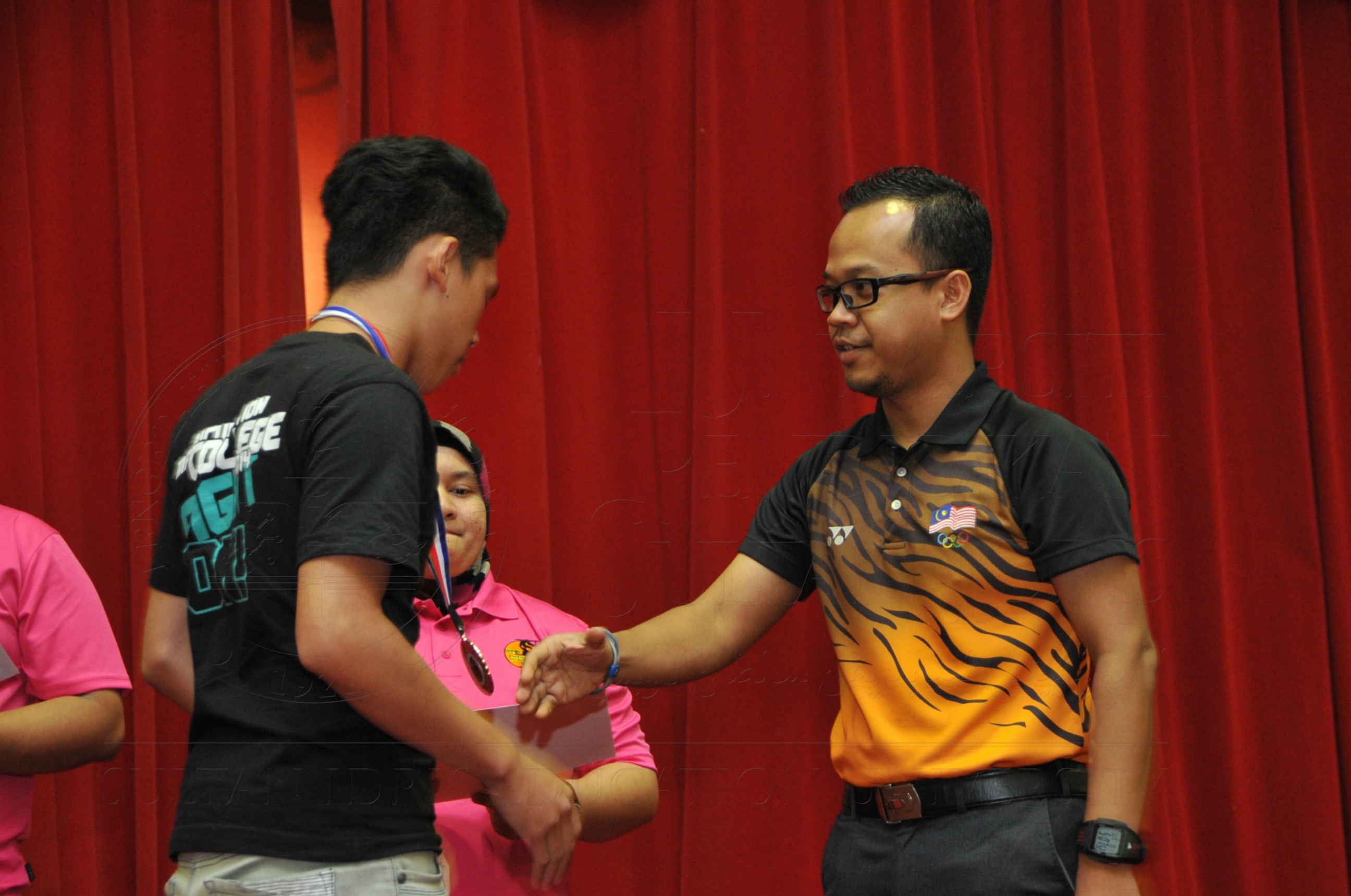 PRO15 158 CATUR HAS 9546